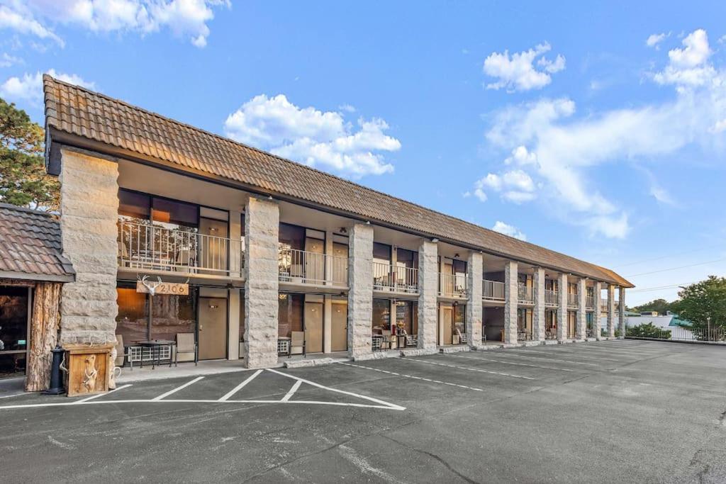 Apartment Stonegate Pool Fire Pits King Bedfast Wifi 50in Tv #209 *