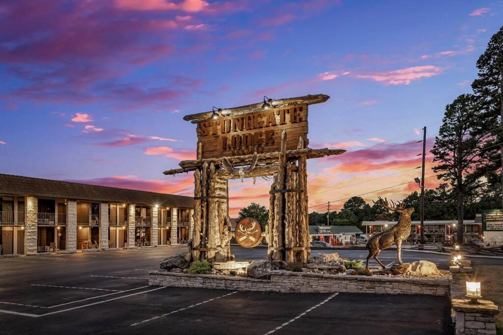 Stonegate Pool Fire Pits King Bedfast Wifi 50in Tv #209 Apartment Eureka Springs